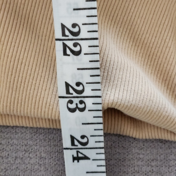 ALO Yoga Foxy Sherpa Jacket Camel Tan Size Small (MSRP:$200) - Picture 11 of 11